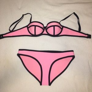 Triangl Bikini XXS top XS bottoms